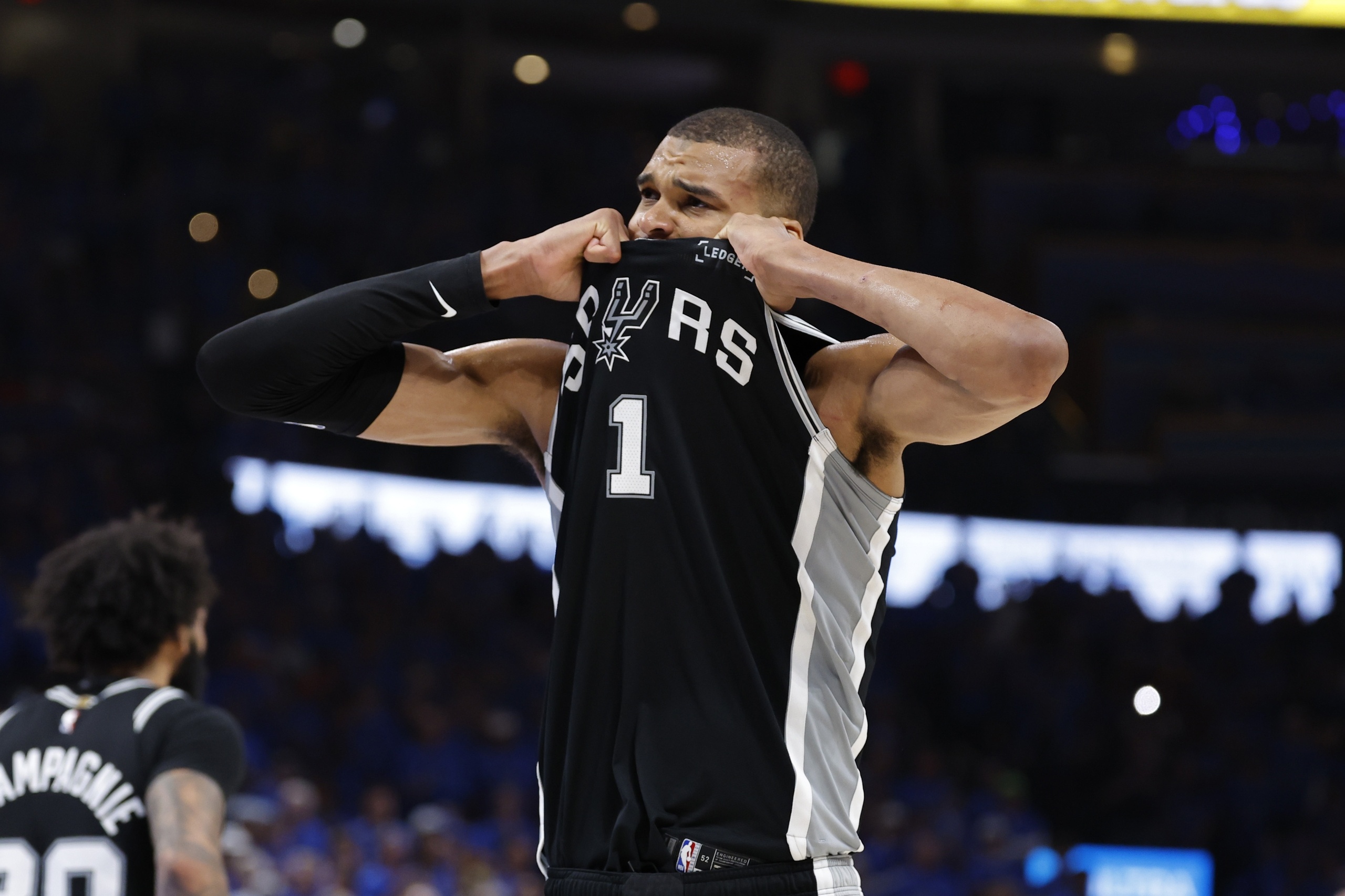 尼克斯vs马刺NBA杯回放