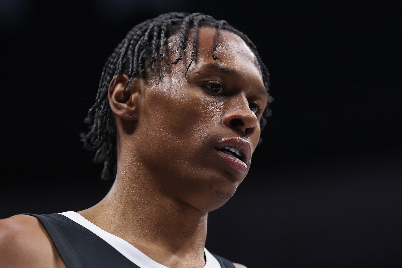 米切尔-罗宾逊季后赛防死文班亚马,湖人今夏补强内线头号选项? 米切尔-罗宾逊季后赛防死文班亚马,湖人今夏补强内线头号选项?