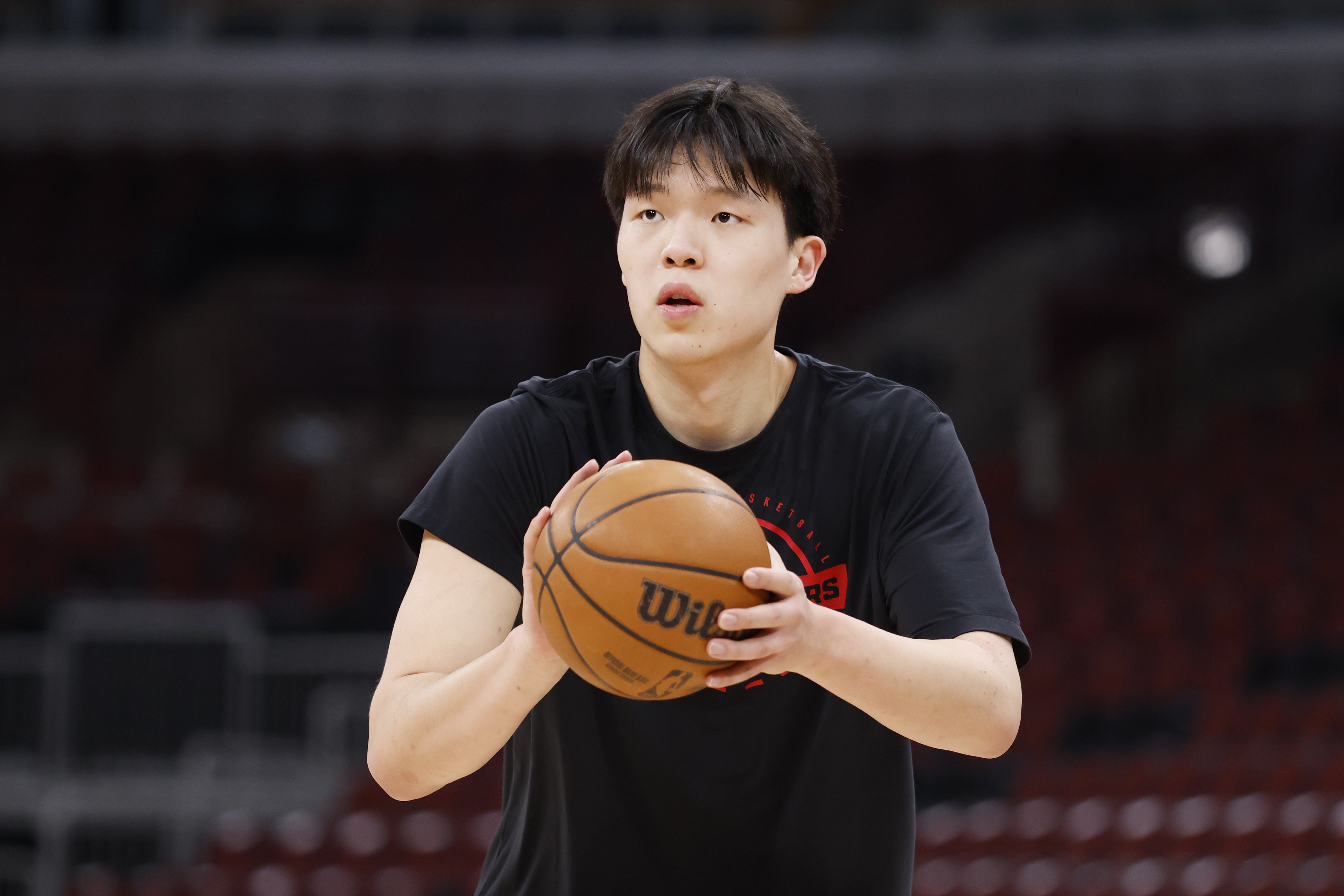 杨瀚森纪录片谈质疑:人有多个面 先成为自己 杨瀚森纪录片谈质疑:人有多个面 先成为自己