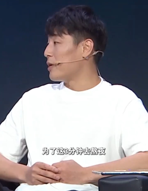 武磊谈留洋:进巴萨球时平静,但球迷为3分钟熬夜让我感到责任 武磊谈留洋:进巴萨球时平静,但球迷为3分钟熬夜让我感到责任