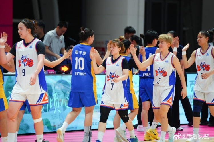 四川女篮三连胜领跑 徐紫奇27分率队取首胜