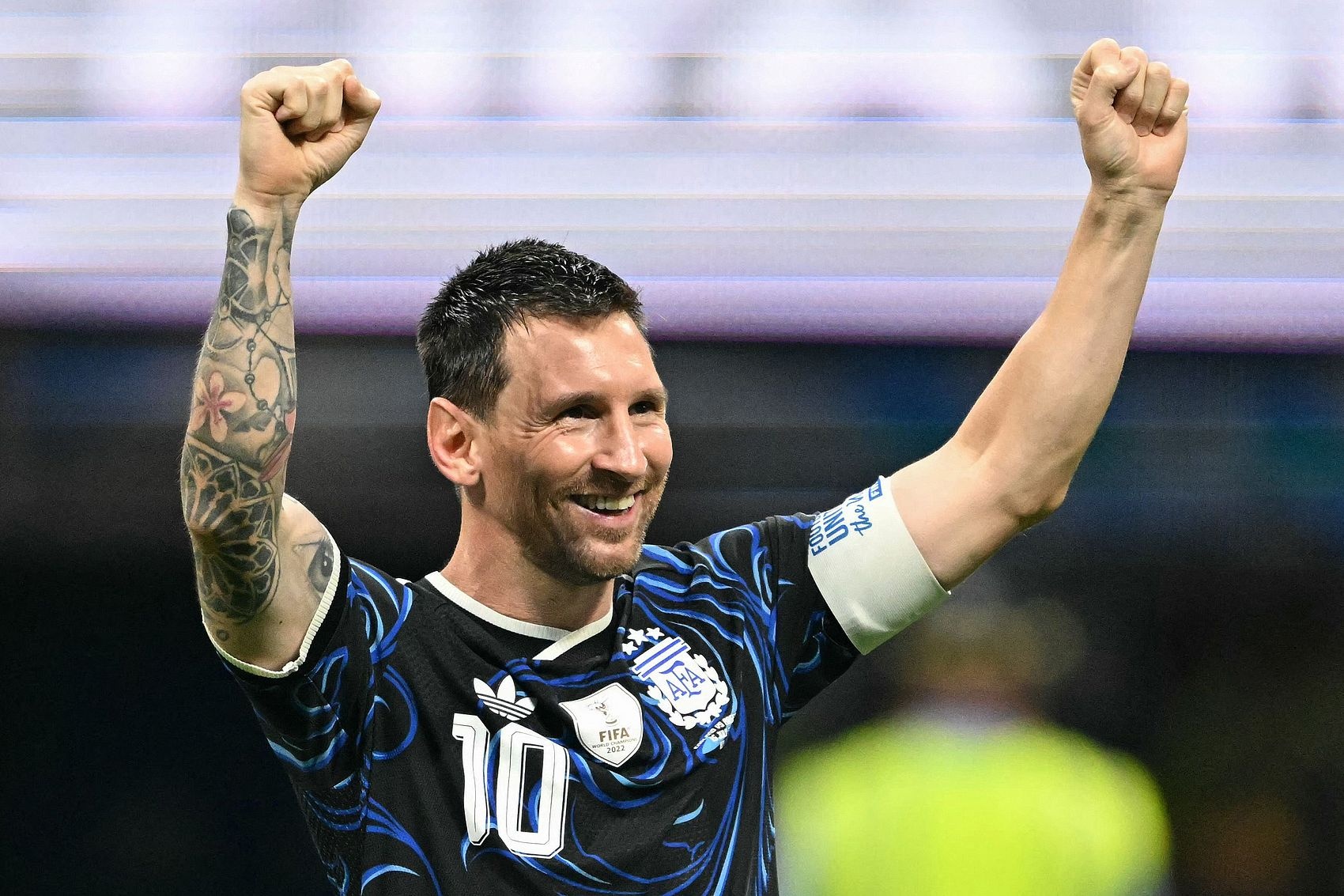 特朗普确认出席世界杯决赛并计划颁奖,阿根廷举马岛横幅遭FIFA调查 特朗普确认出席世界杯决赛并计划颁奖,阿根廷举马岛横幅遭FIFA调查