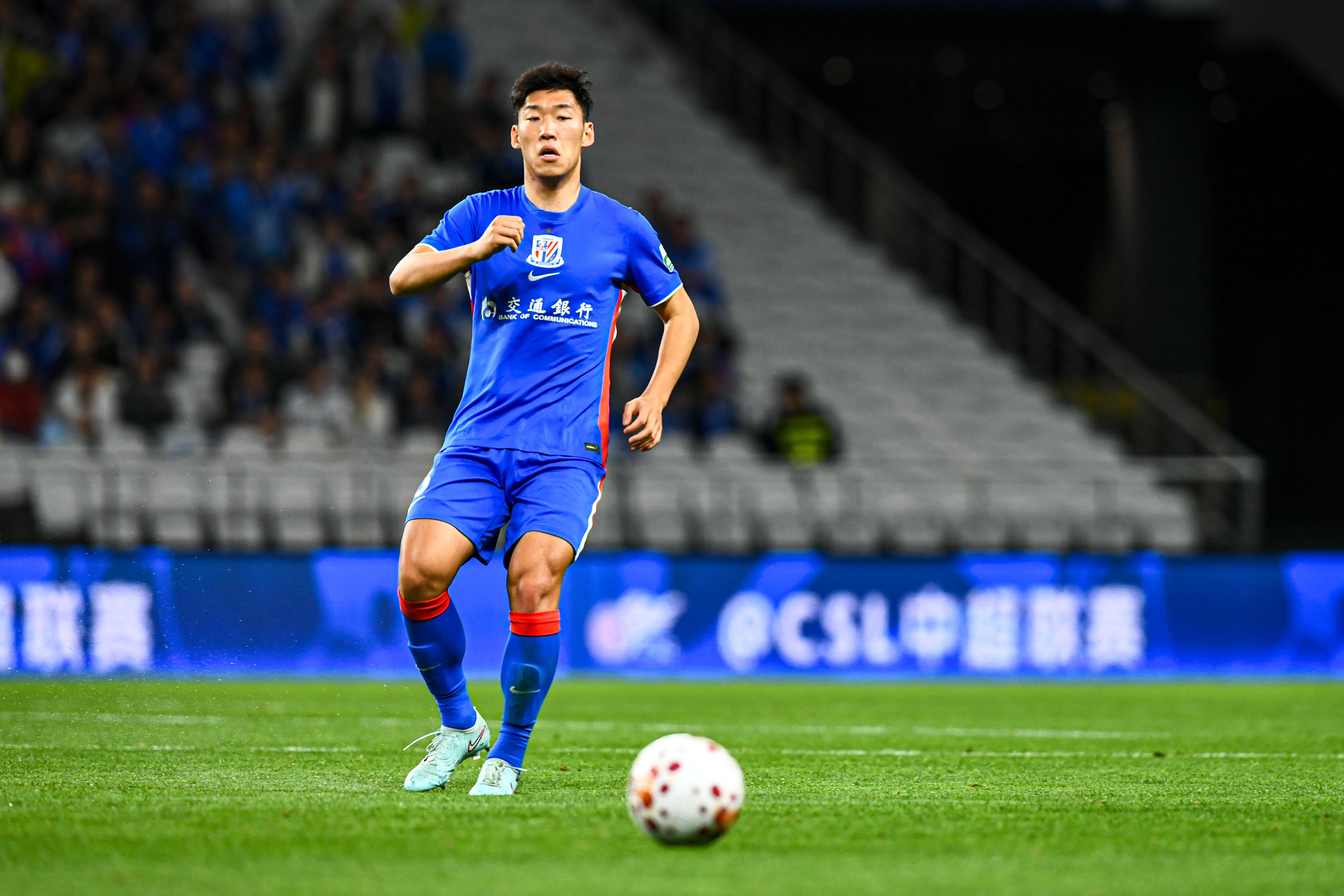 朱辰杰出战成疑 申花真正中卫仅剩杨帅李松益 朱辰杰出战成疑 申花真正中卫仅剩杨帅李松益