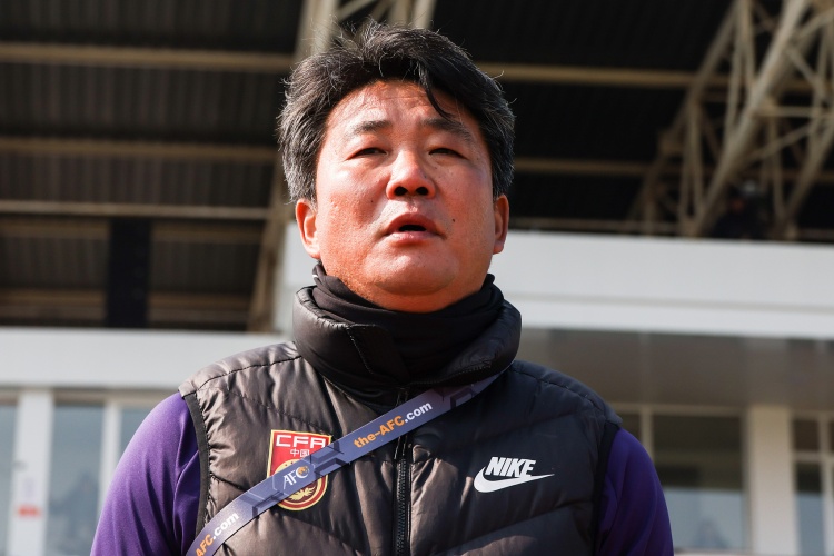 黑龙江熔岩泉对阵大连华谊在线直播