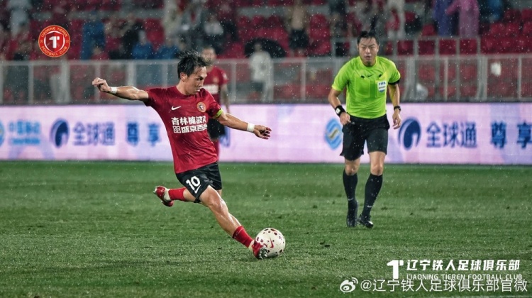 辽宁铁人1-2深圳新鹏城 姜至鹏角球绝杀逆转