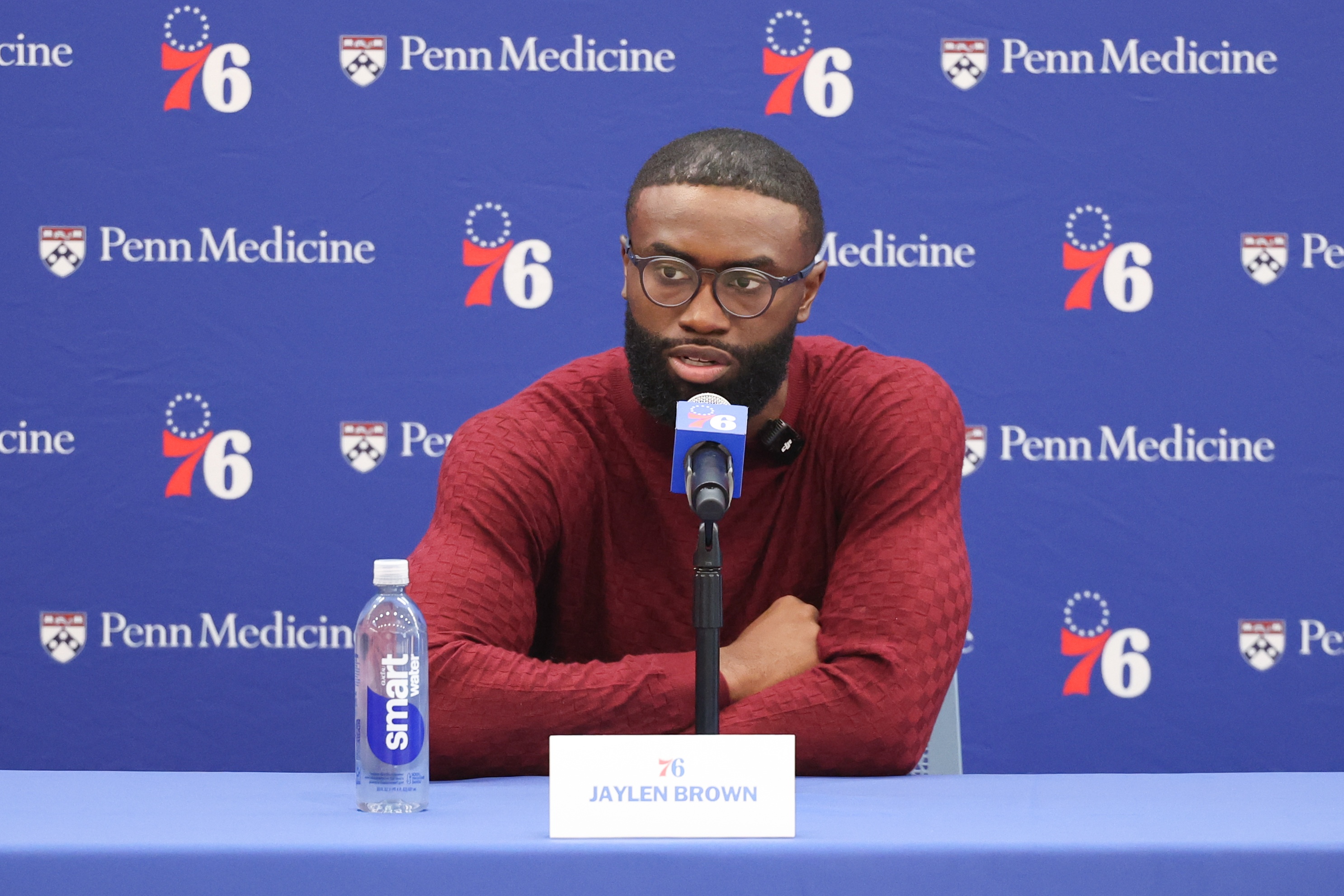 纽维尔老男孩对阵班菲尔德比分
