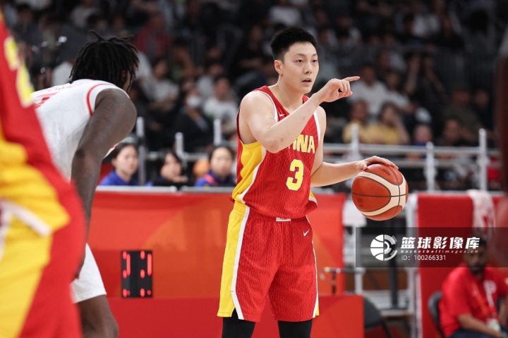 罗马尼亚VS兹维耶兹达09无插件